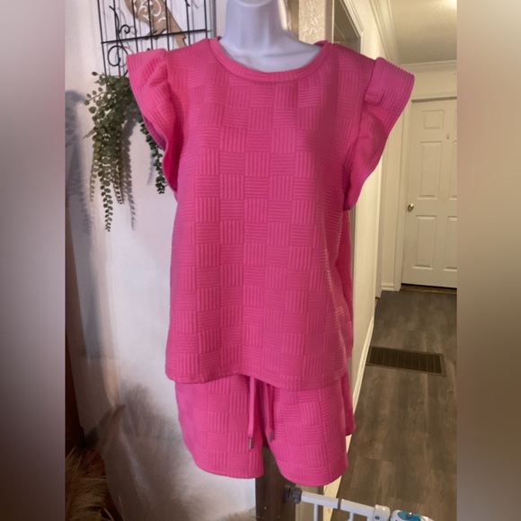 Source Unknown Tops - Source Unknown Fuchsia Textured Women's Top & Shorts Set